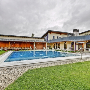 Außenbecken der Silber-Therme